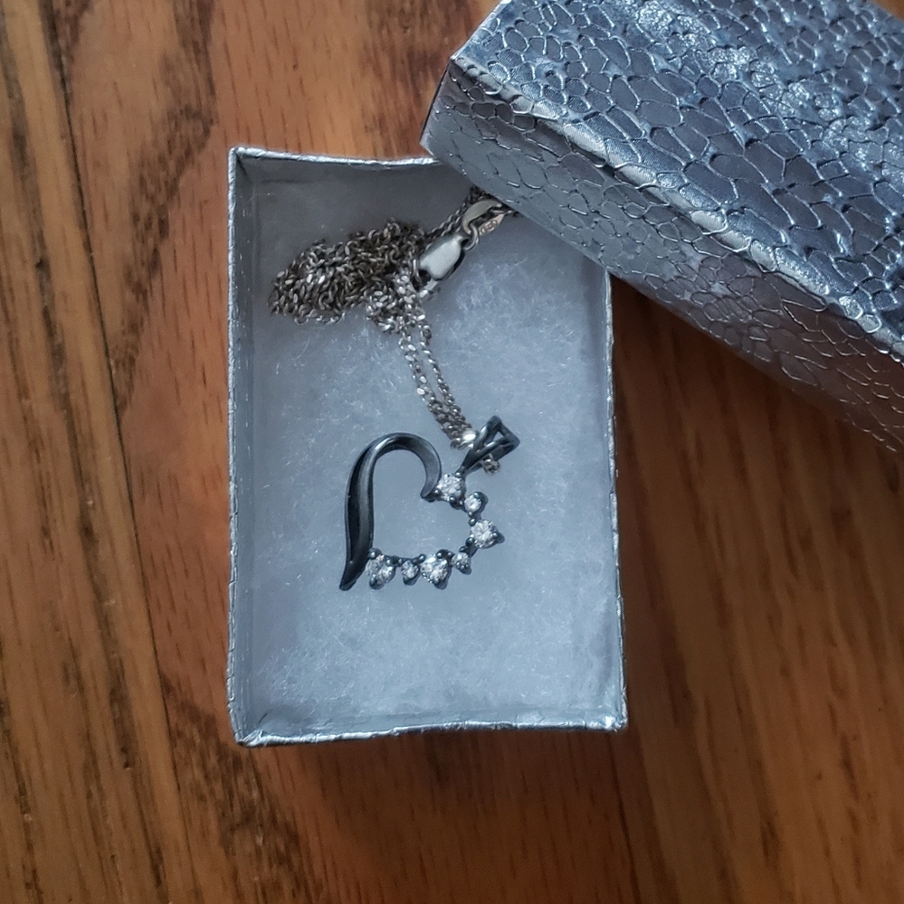 Zales diamond sterling silver heart pendant with 18" chain - NEW w/o tags